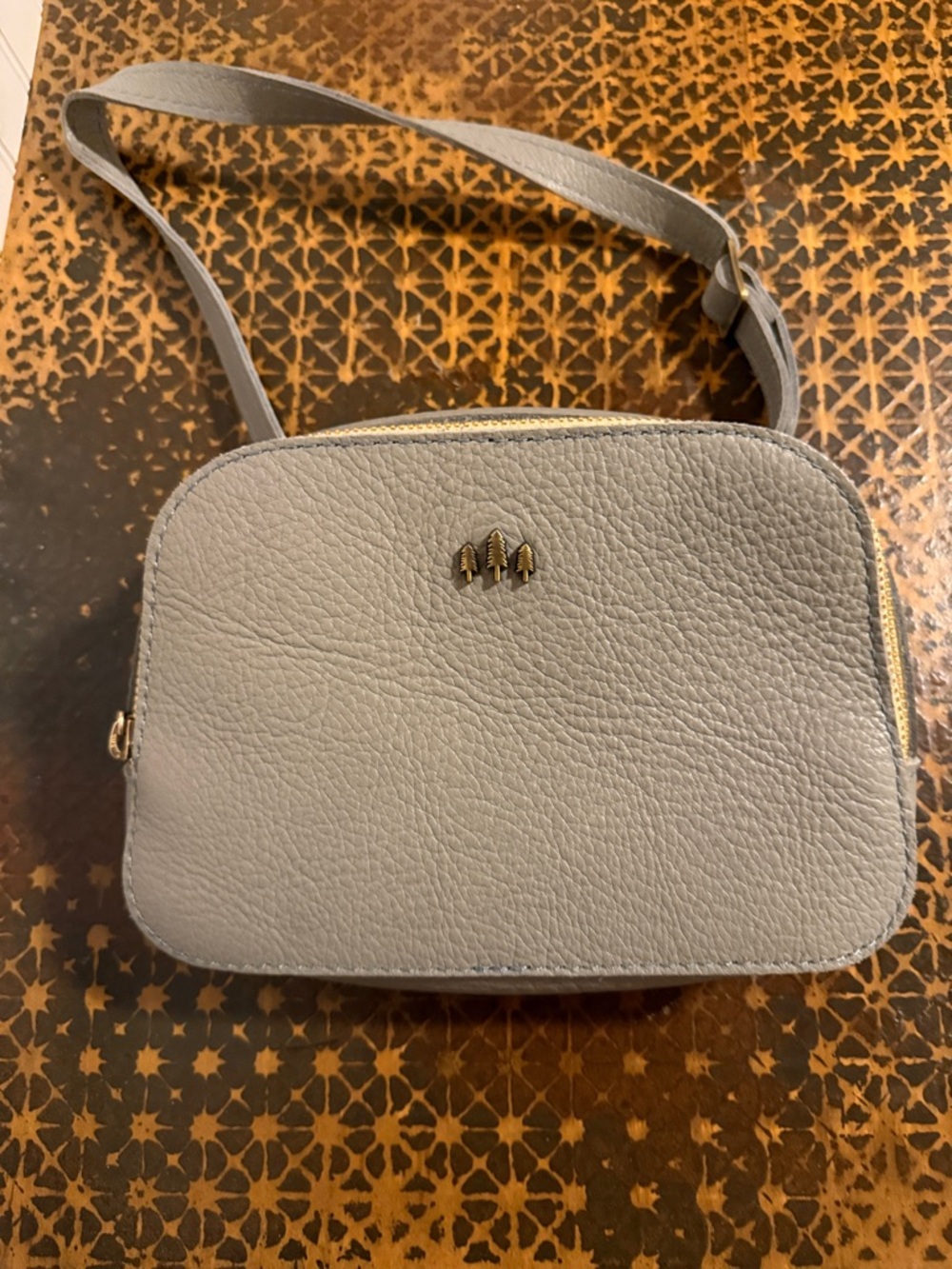 Portland Leather koala sling bag. Small, stardust